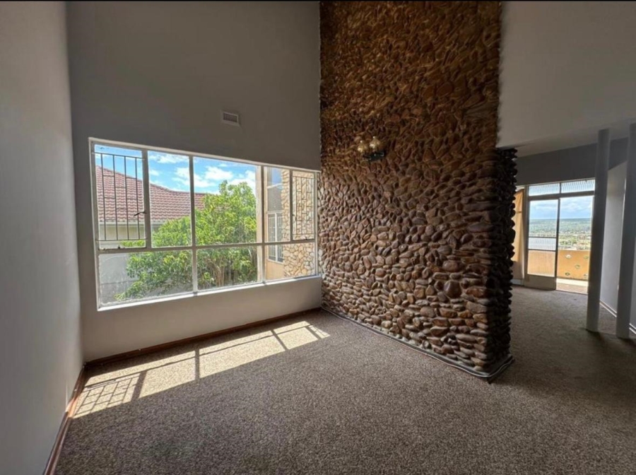 3 Bedroom Property for Sale in Heuwelkruin Eastern Cape